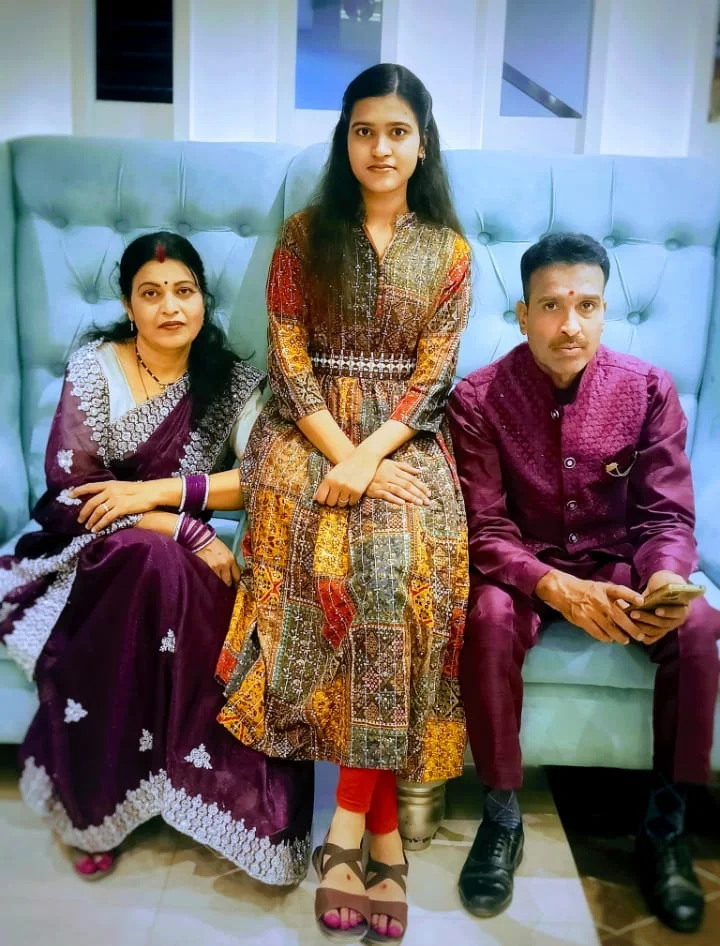 डॉक्टर बनने का सपना अधूरा रहा, फिर भी नहीं मानी हार, उमरिया की शुभांगी ने हासिल कीं कई सरकारी नौकरियां